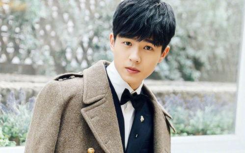 男明星四选一周深,周深领衔，四款男明星魅力绽放