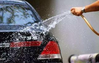 老公洗车我吃瓜,老公的日常小趣事