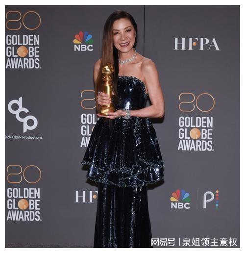 明星 杨紫琼,从武侠女神到国际影后，传奇影星的璀璨人生