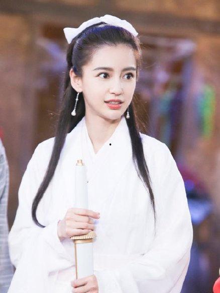 吃瓜娱乐圈吴谨言是谁,娱乐圈的瓜中明星